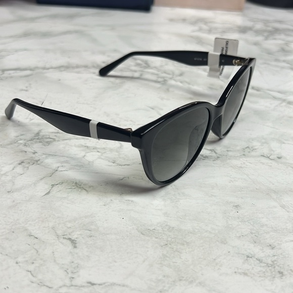 Salvatore Ferragamo Women's Black Cat Eye Sunglasses SF1073S001 Italy - Picture 3 of 5